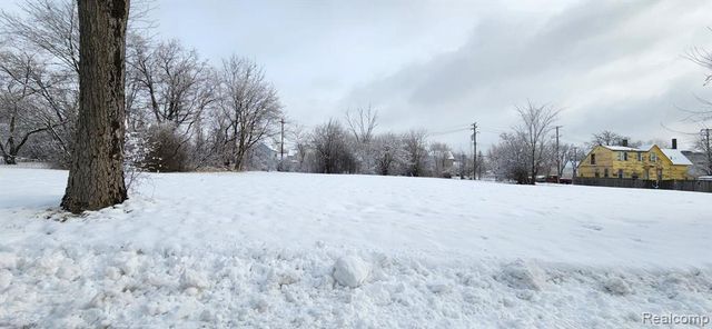 3932 18th Street, Detroit, MI 48208