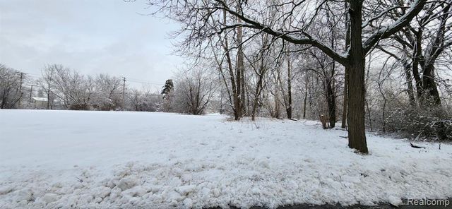 3932 18th Street, Detroit, MI 48208