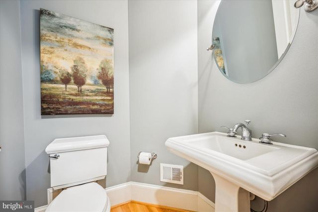 12482 ANSIN CIRCLE DR, Potomac, MD 20854