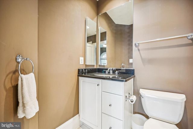 12482 ANSIN CIRCLE DR, Potomac, MD 20854