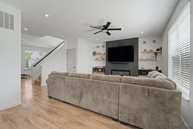 1526 Kilbarron Drive, Maineville, OH 45152