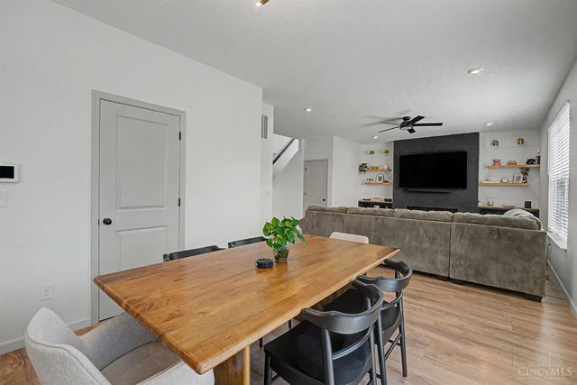 1526 Kilbarron Drive, Maineville, OH 45152
