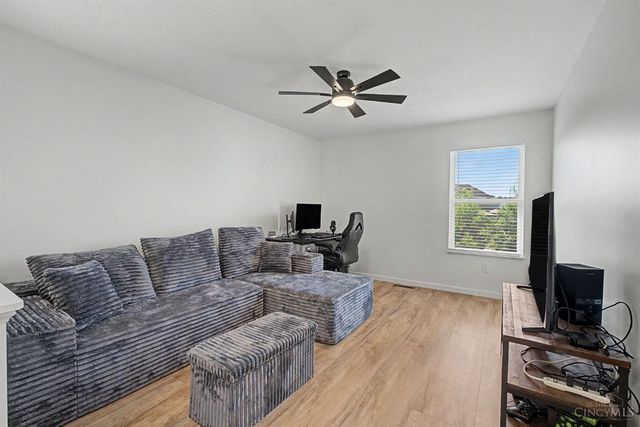 1526 Kilbarron Drive, Maineville, OH 45152
