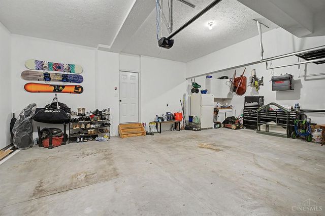 1526 Kilbarron Drive, Maineville, OH 45152