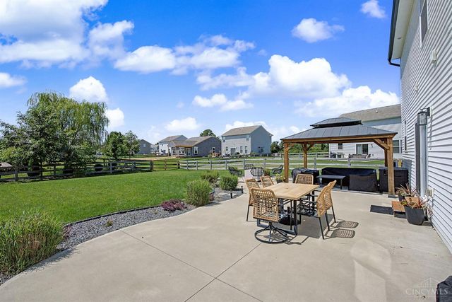 1526 Kilbarron Drive, Maineville, OH 45152