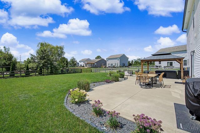 1526 Kilbarron Drive, Maineville, OH 45152
