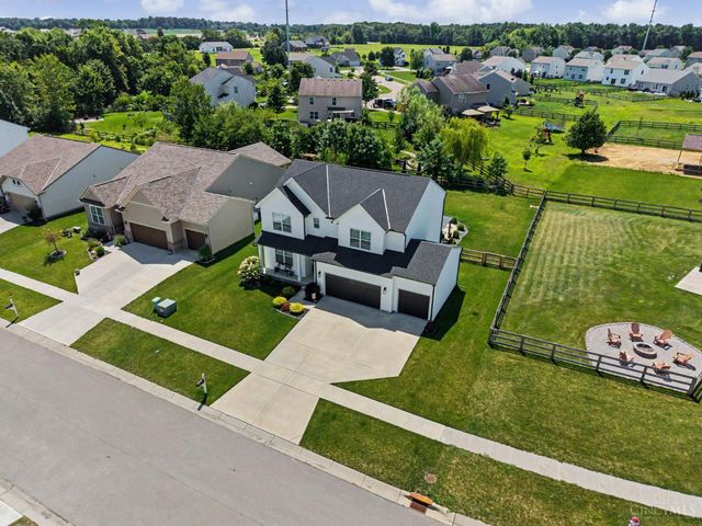 1526 Kilbarron Drive, Maineville, OH 45152