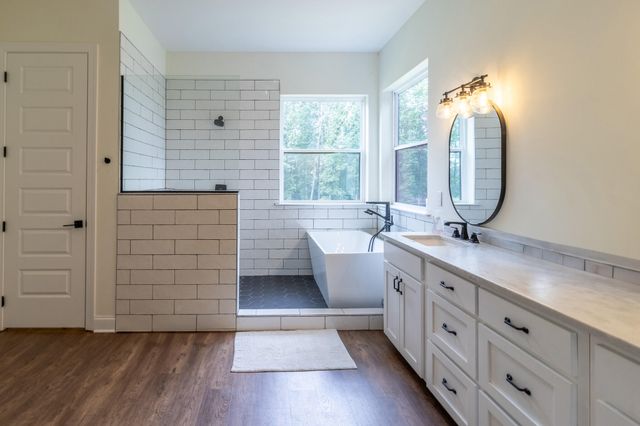 4384 Round Pond Road, Lafayette, GA 30728