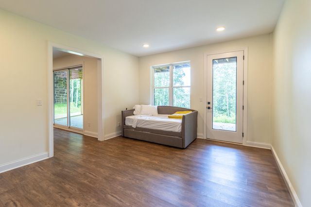 4384 Round Pond Road, Lafayette, GA 30728