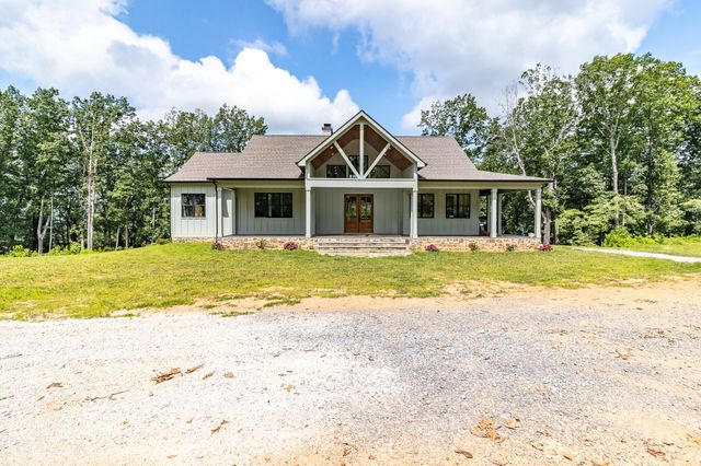 4384 Round Pond Road, Lafayette, GA 30728