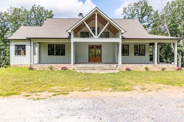 4384 Round Pond Road, Lafayette, GA 30728
