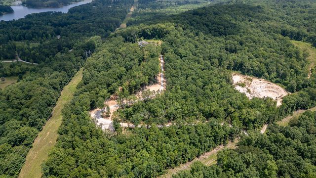 4384 Round Pond Road, Lafayette, GA 30728