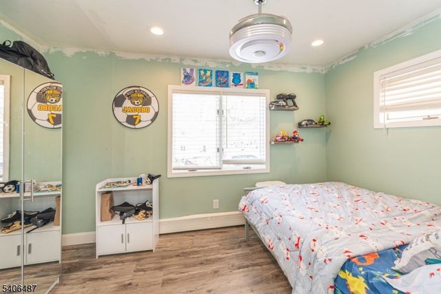 26 Hickory Ave, West Milford Twp., NJ 07480