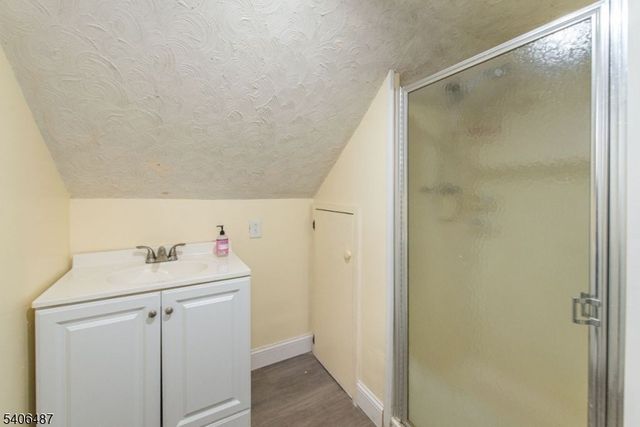 26 Hickory Ave, West Milford Twp., NJ 07480