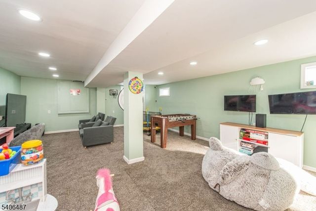 26 Hickory Ave, West Milford Twp., NJ 07480