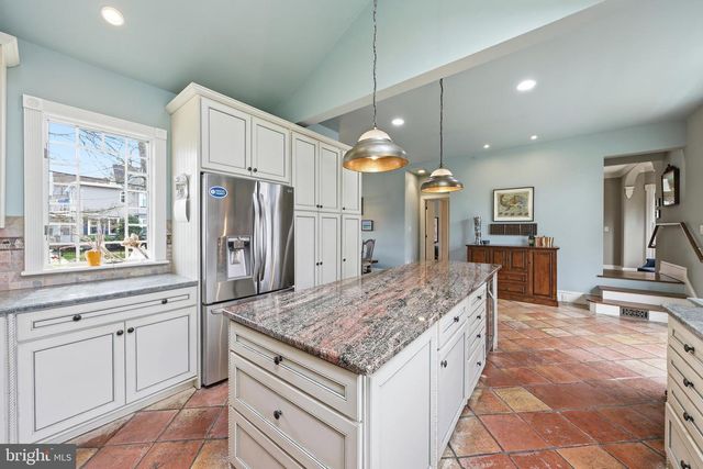 323 WASHINGTON AVE, Haddonfield, NJ 08033