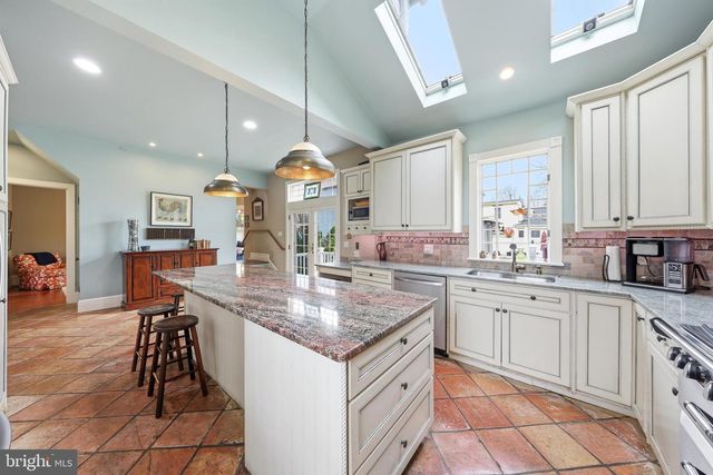323 WASHINGTON AVE, Haddonfield, NJ 08033