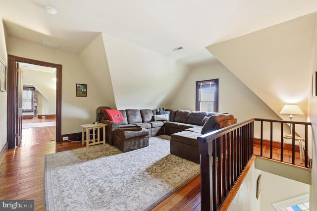 323 WASHINGTON AVE, Haddonfield, NJ 08033
