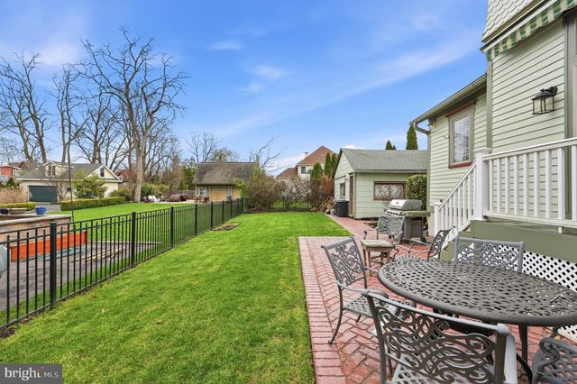 323 WASHINGTON AVE, Haddonfield, NJ 08033