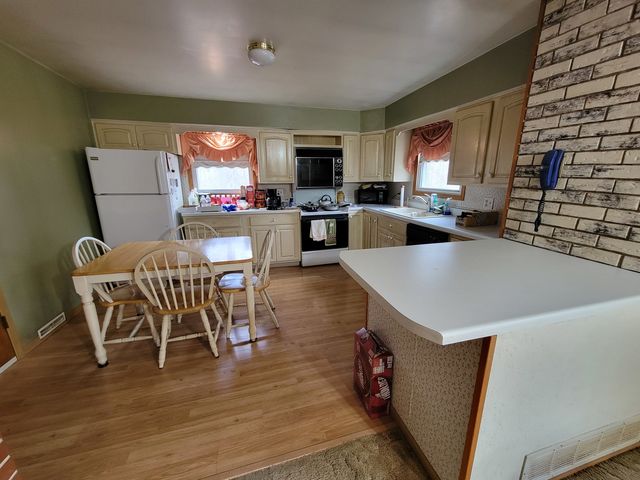 408 E 4th Street, Spring Valley, IL 61362