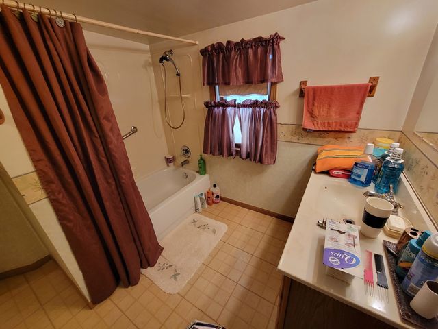 408 E 4th Street, Spring Valley, IL 61362