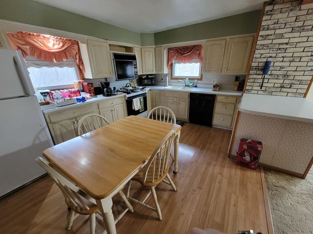 408 E 4th Street, Spring Valley, IL 61362