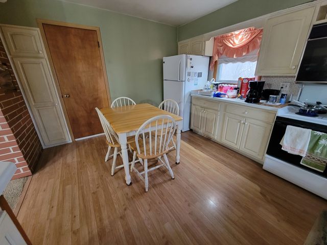 408 E 4th Street, Spring Valley, IL 61362