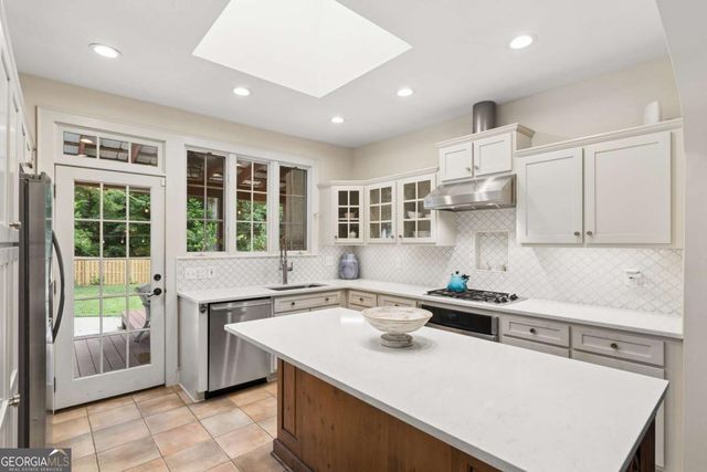 1204 Cameron Court NE, Atlanta, GA 30306