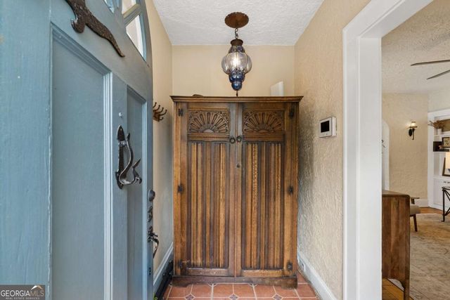 1204 Cameron Court NE, Atlanta, GA 30306