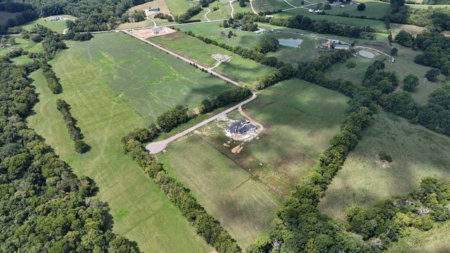 7019 Belcastle Ln, College Grove, TN 37046
