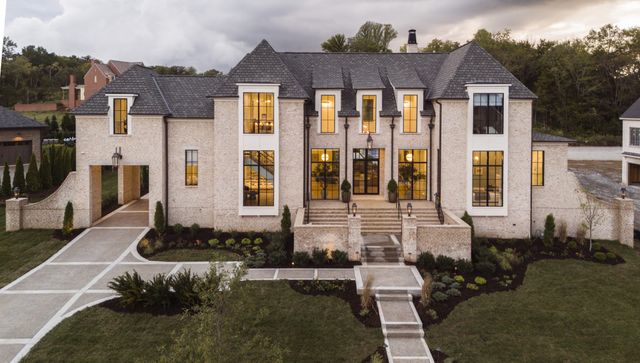 7019 Belcastle Ln, College Grove, TN 37046