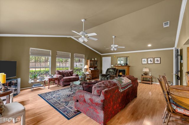 120 Gray Circle, Benton, LA 71006