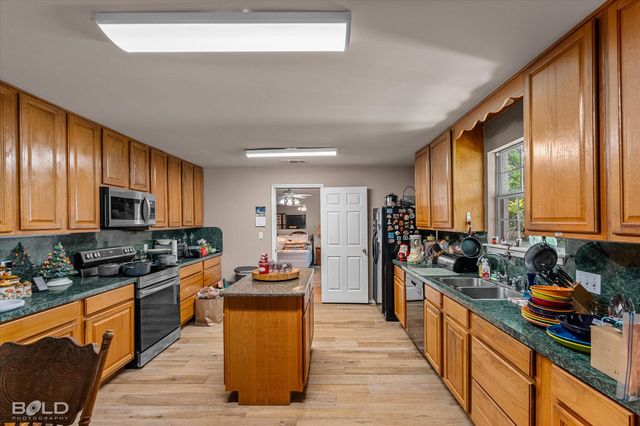 120 Gray Circle, Benton, LA 71006