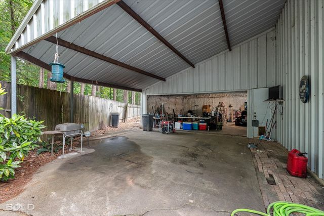 120 Gray Circle, Benton, LA 71006