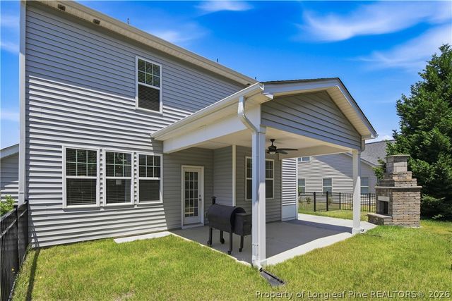378 Stonebriar Avenue, Raeford, NC 28376