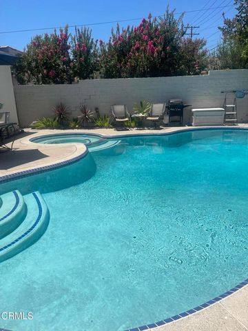 2467 E Villa Street, Pasadena, CA 91107