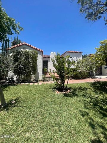 2467 E Villa Street, Pasadena, CA 91107