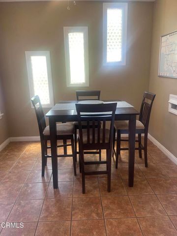 2467 E Villa Street, Pasadena, CA 91107