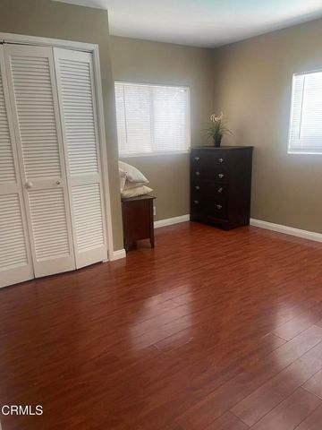 2467 E Villa Street, Pasadena, CA 91107