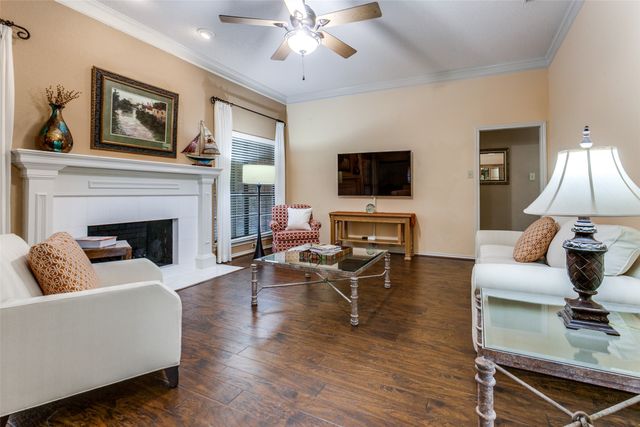 2313 Diamond Oaks Drive, Garland, TX 75044