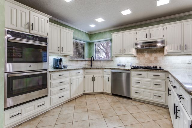 2313 Diamond Oaks Drive, Garland, TX 75044