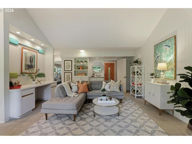 5510 Sw SWEETBRIAR St, Portland, OR 97221