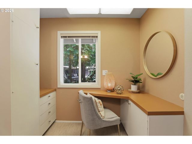5510 Sw SWEETBRIAR St, Portland, OR 97221