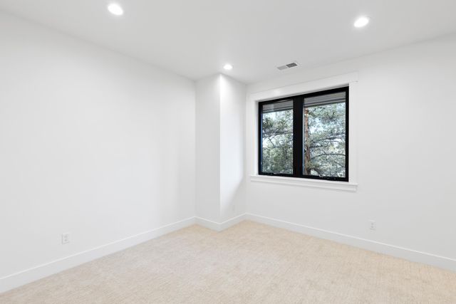 65675 Pronghorn Drive Lot 16, Bend, OR 97701