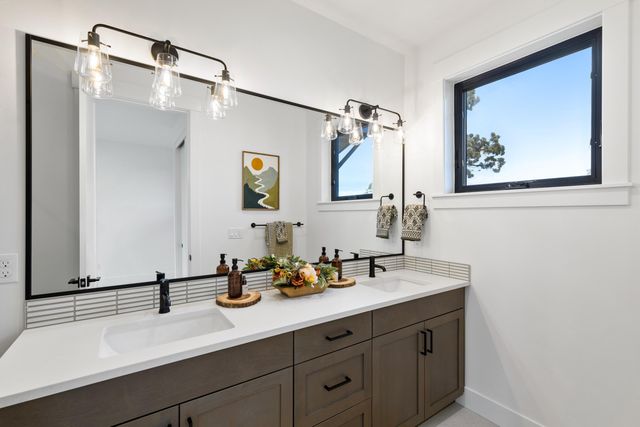 65675 Pronghorn Drive Lot 16, Bend, OR 97701