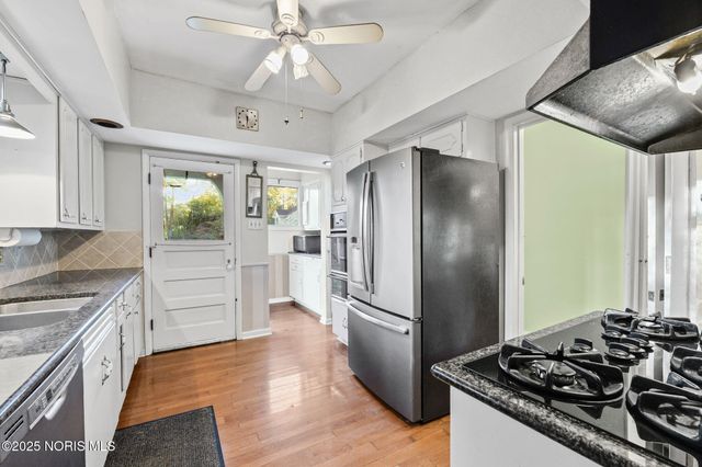 3305 W Bancroft Street, Ottawa Hills, OH 43606