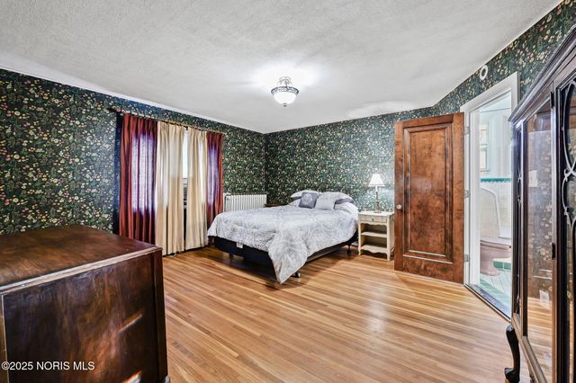 3305 W Bancroft Street, Ottawa Hills, OH 43606