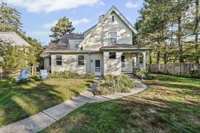 3305 W Bancroft Street, Ottawa Hills, OH 43606