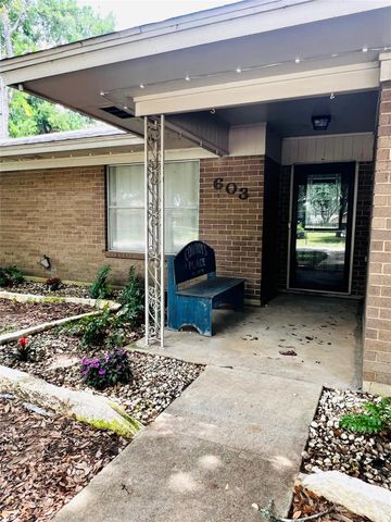 603 W 25th ST, Cameron, TX 76520