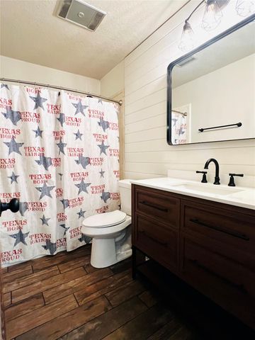 603 W 25th ST, Cameron, TX 76520